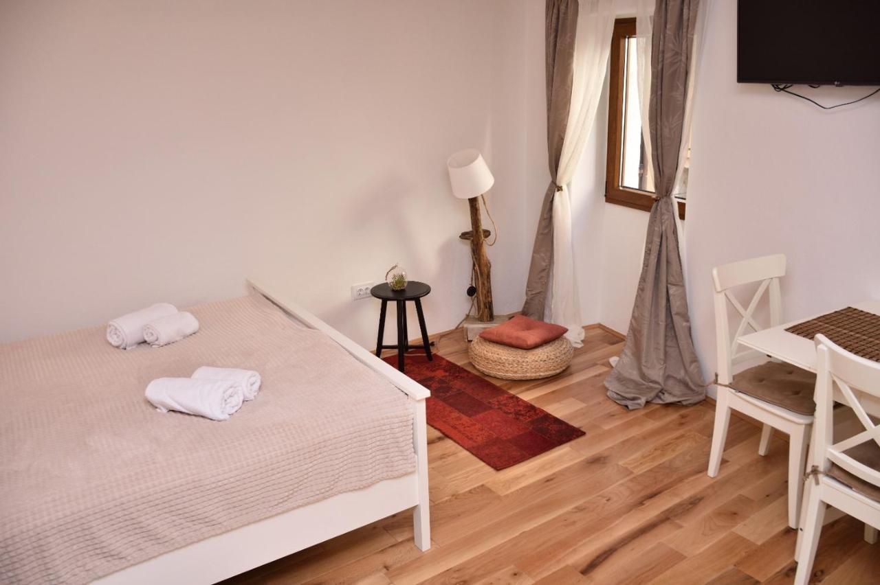 Bruno Old Town Apartments Rovinj Exterior photo