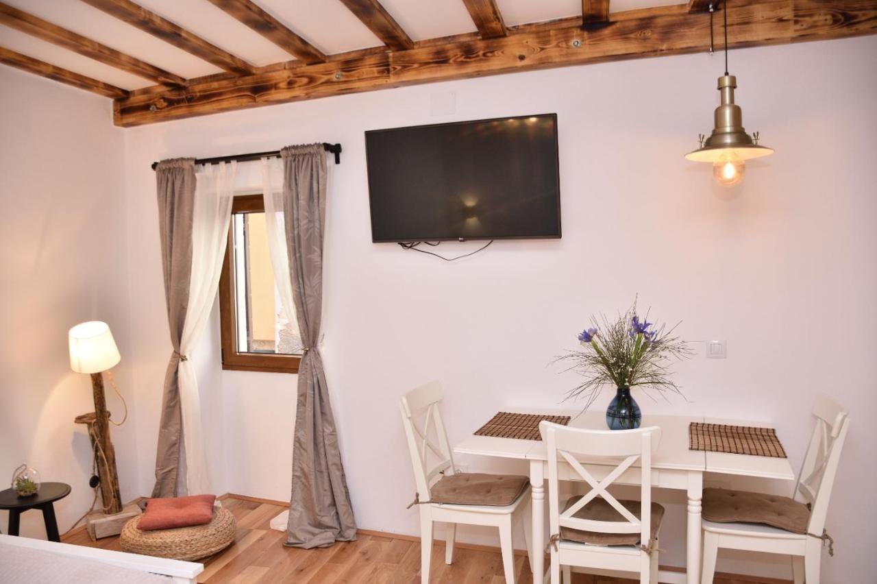 Bruno Old Town Apartments Rovinj Exterior photo