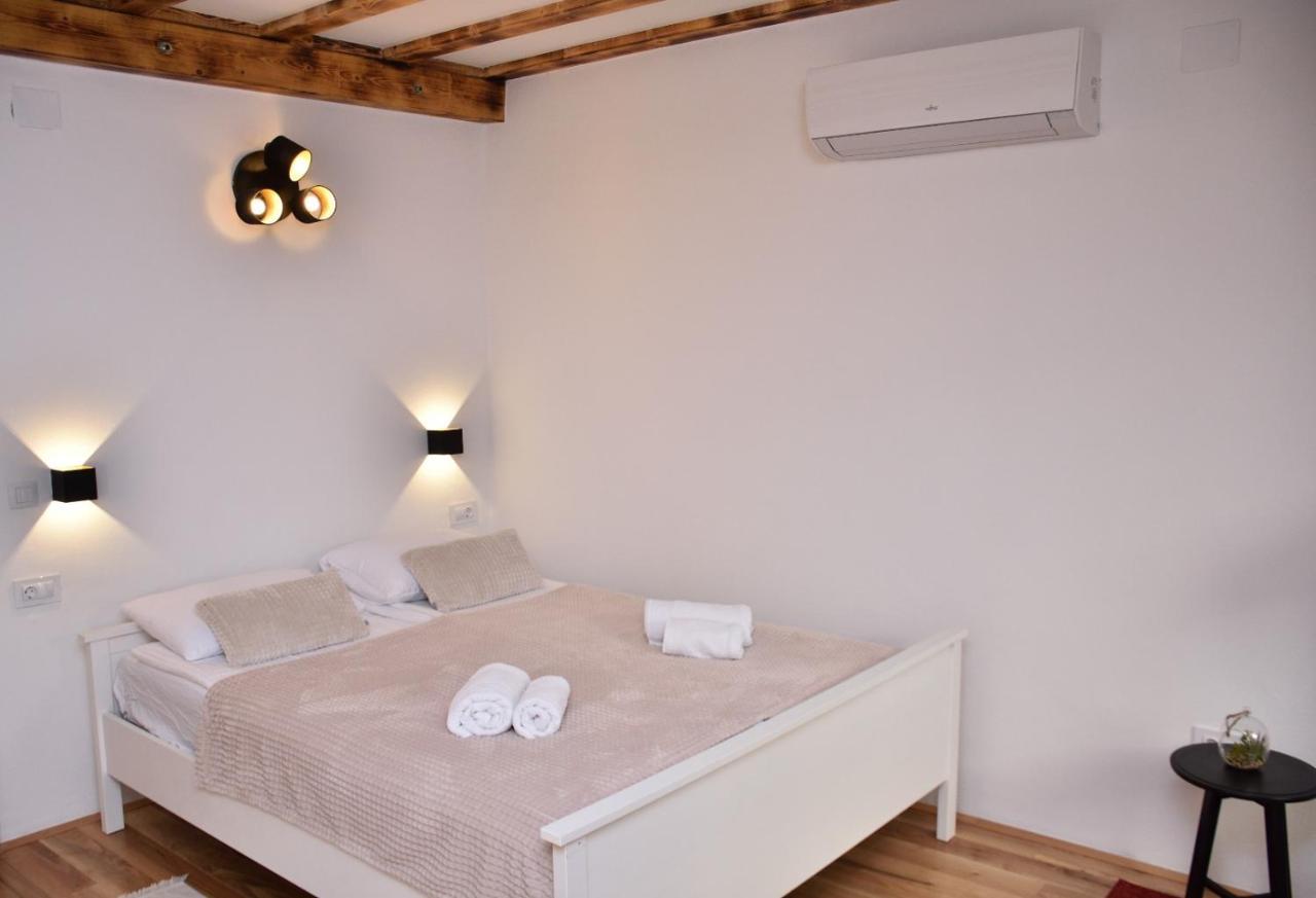 Bruno Old Town Apartments Rovinj Exterior photo