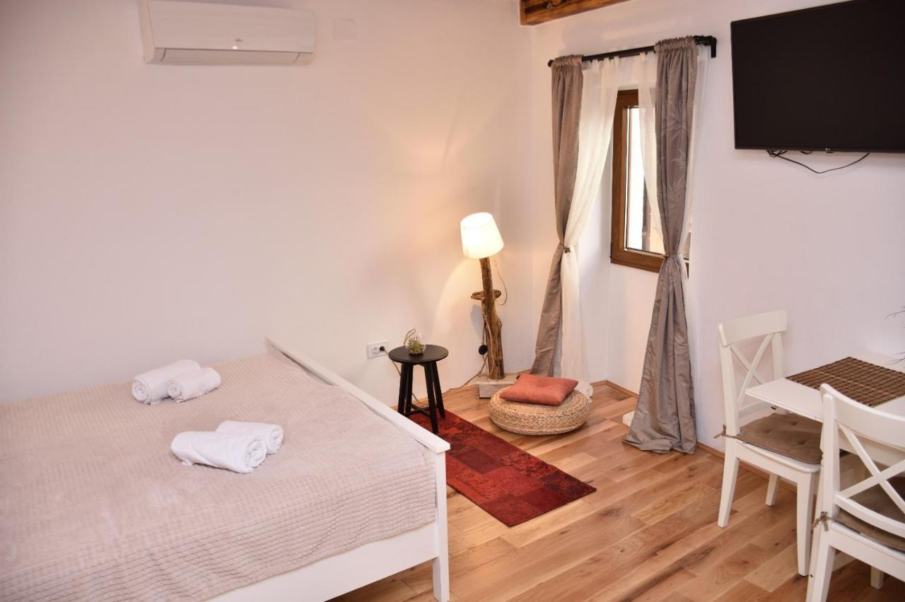 Bruno Old Town Apartments Rovinj Exterior photo