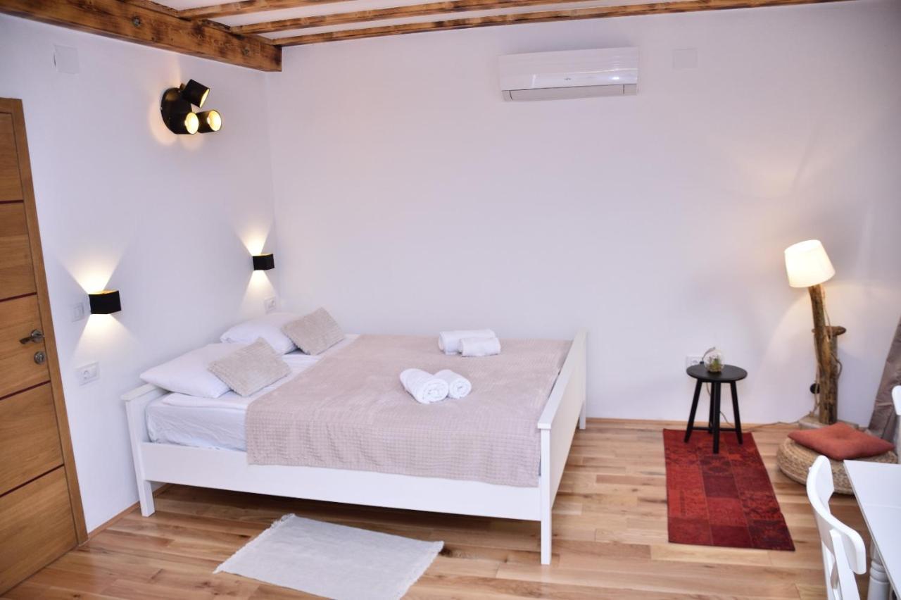 Bruno Old Town Apartments Rovinj Exterior photo